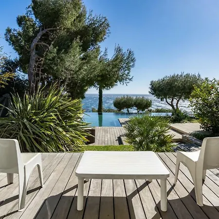 Vila Propriete En Bord De Mer Avec Piscine Exceptionnelle