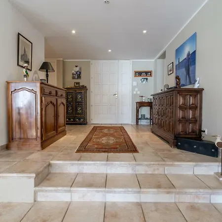 Propriete En Bord De Mer Avec Piscine Exceptionnelle Vila *
