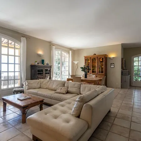 Propriete En Bord De Mer Avec Piscine Exceptionnelle * Saint-Cyr-sur-Mer